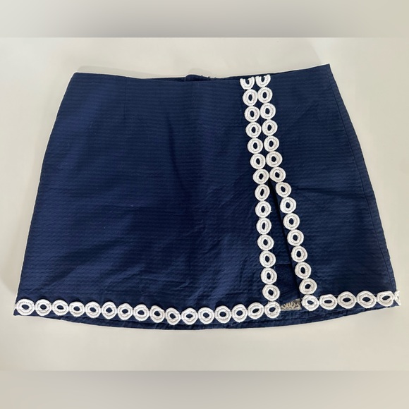 Lilly Pulitzer Skort. Size 8 - Picture 1 of 2